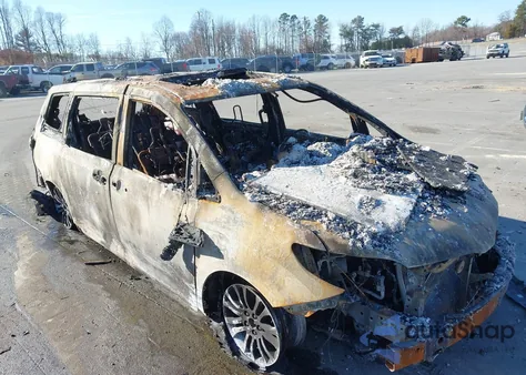 2015 Toyota Sienna Xle 8 Passenger from USA, damaged, VIN 5TDYK3DC4FS630998